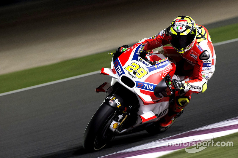 Andrea Iannone (Ducati), gestürzt