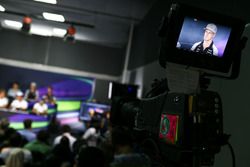Nico Hulkenberg, Sahara Force India F1 en la Conferencia de prensa FIA