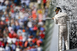 Podium: race winner Lewis Hamilton, Mercedes AMG F1
