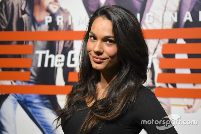 Las chicas en el Salón del Automóvil de Bolonia 2017