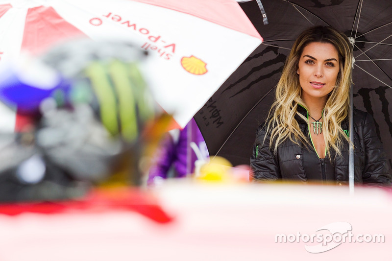 Grid girl