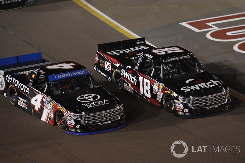 Stock Car: NASCAR Camping World Truck Series