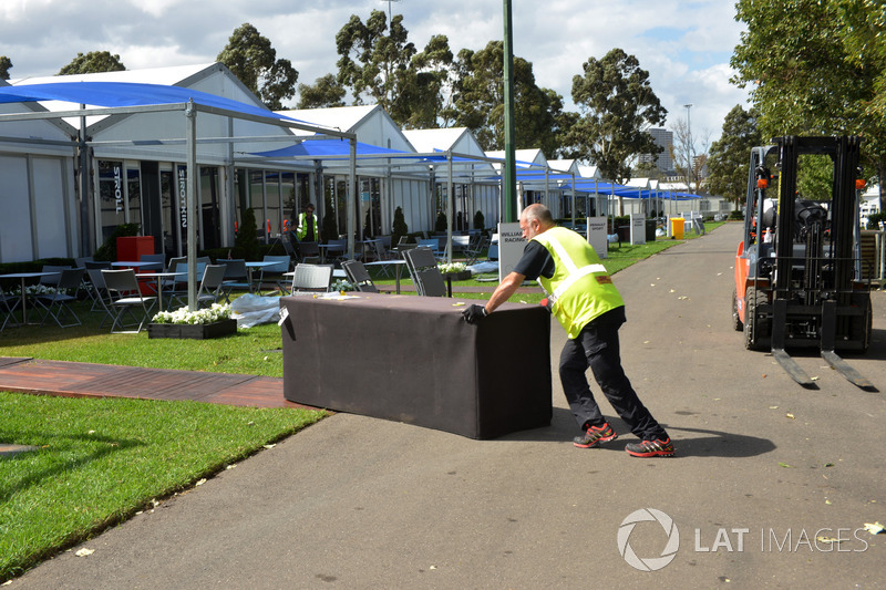 Cassa nel Paddock