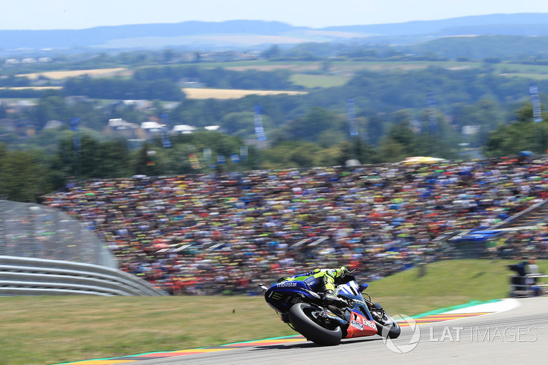 Валентино Россі, Yamaha Factory Racing