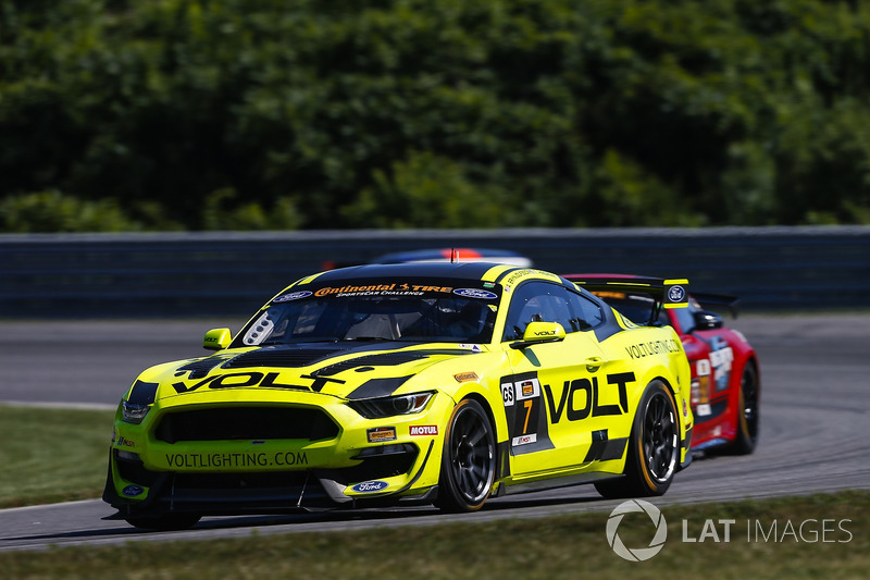 #7 VOLT Racing, Ford Mustang GT4, GS: Alan Brynjolfsson, Trent Hindman