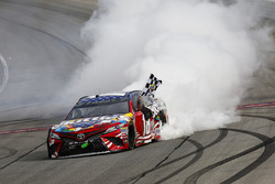 1. Kyle Busch, Joe Gibbs Racing, Toyota Camry Skittles Red White & Blue