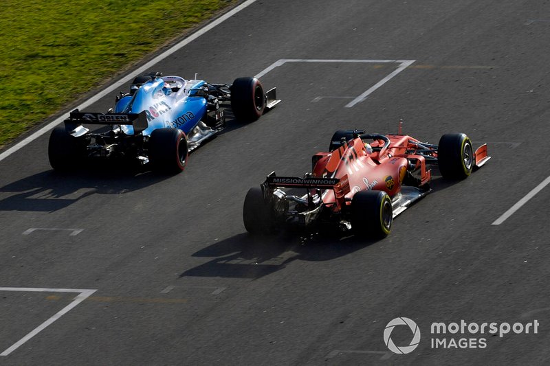 George Russell, Williams FW42, precede Sebastian Vettel, Ferrari SF90