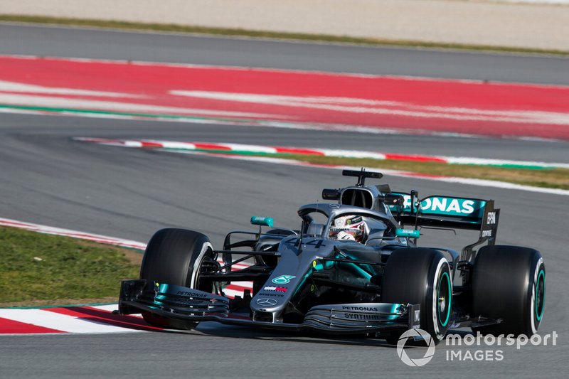 Lewis Hamilton, Mercedes AMG F1 W10.
