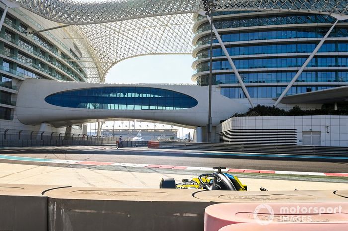 Trompo de Guanyu Zhou, Renault F1 Team R.S.20