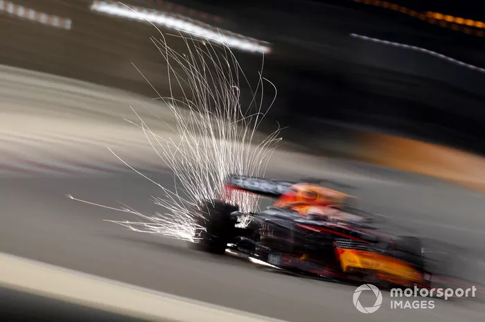 8. Red Bull Racing RB16B: 327 vueltas (1769,724 km)