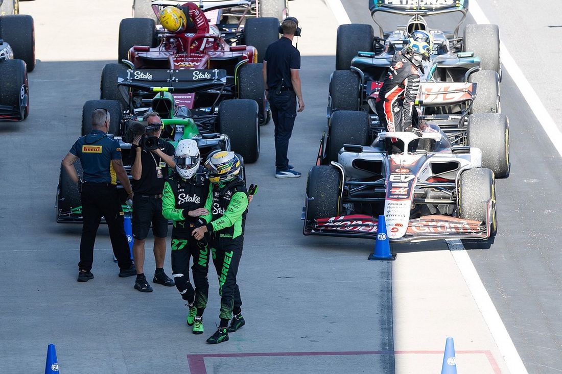 Nico Hulkenberg, Sauber, Gabriel Bortoleto, Sauber