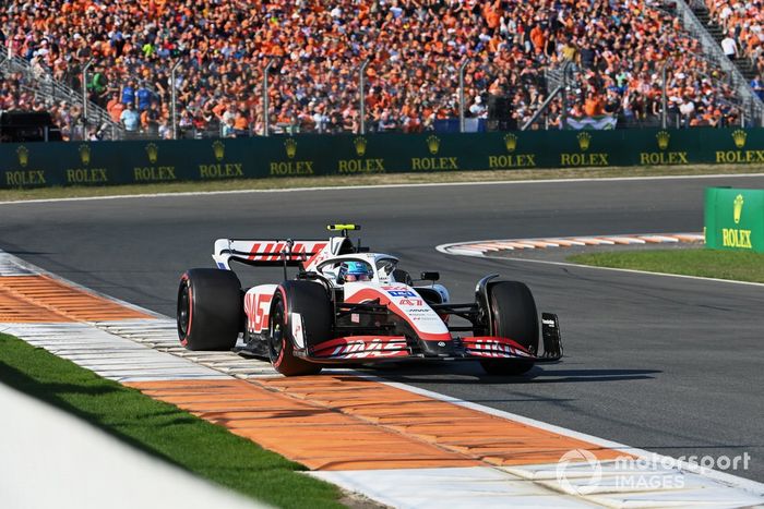 Mick Schumacher, Haas VF-22