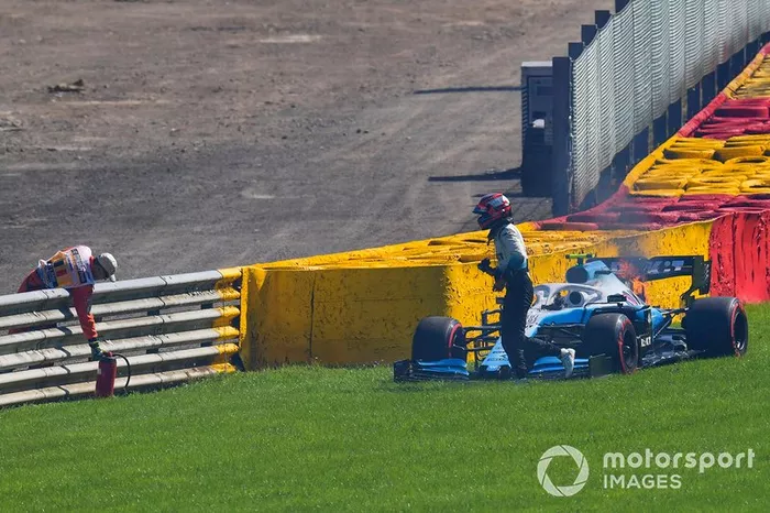 Robert Kubica, Williams Racing FW42, con problemas en el motor