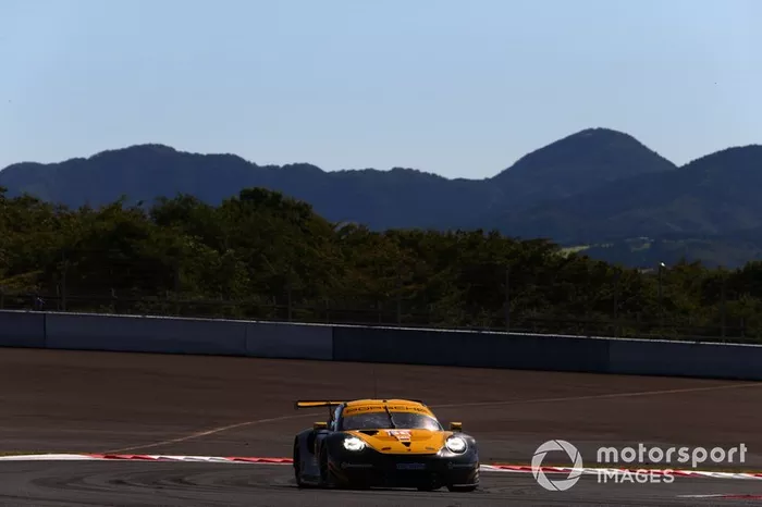 #56 Team Project 1 Porsche 911 RSR: Egidio Perfetti, David Heinemeier Hansson, Matteo Cairoli