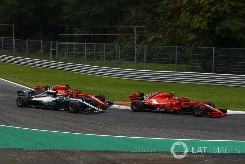 Lewis Hamilton – volta 1