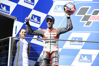 Podio: il terzo classificato Andrea Dovizioso, Ducati Team