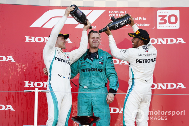 Lewis Hamilton újabb győzelme, ezúttal Szuzukában