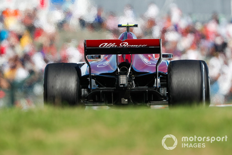 Leclerc moet opgeven met een kapotte Sauber