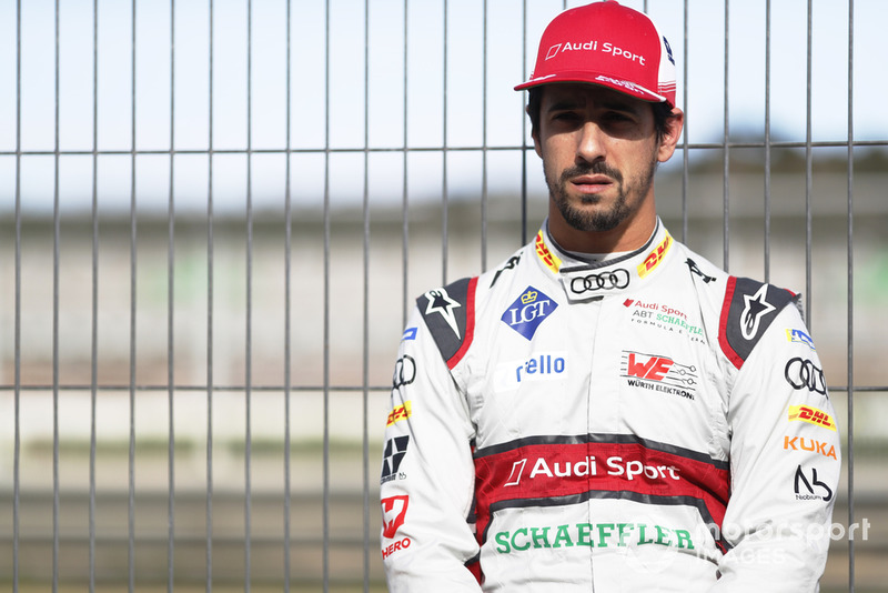 "Ich liebe den Macau-Grand-Prix, aber jeder, der dort an den Start geht, muss sich der Risiken bewusst sein. Motorsport ist gefährlich und wir nie zu 100% sicher sein. Wir müssen der unglaublichen Arbeit der FIA in Sachen Sicherheit danken. Dieser Unfall hat gezeigt, wie sicher diese Autos sind."