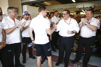 Stoffel Vandoorne, McLaren met Sjeik Mohammed bin Essa Al Khalifa, aandeelhouder McLaren Shareholder