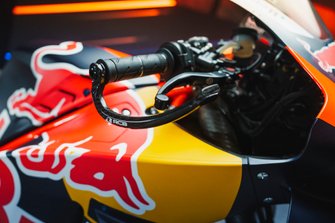 Banteng Merah KTM RC16