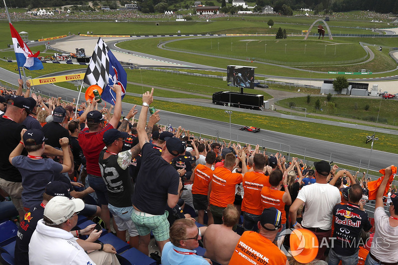 Max Verstappen, Red Bull Racing RB13 passes his fans in the grandstand