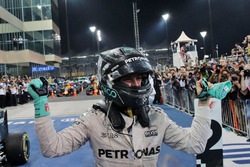 Nico Rosberg, Mercedes AMG F1 Dünya Şampiyonluğunu kutluyor, parc ferme