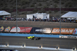 Simon Pagenaud, Team Penske Chevrolet, J.R. Hildebrand, Ed Carpenter Racing Chevrolet