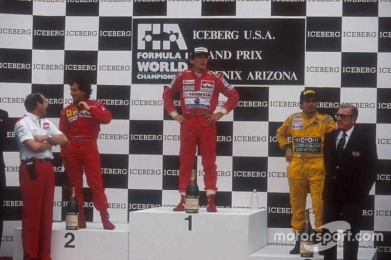 Pemenang balapan, Ayrton Senna, McLaren Honda; runner-up, Alain Prost, Ferrari, dan peringkat ketiga