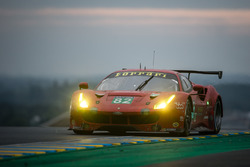 #82 Risi Competizione, Ferrari 488 GTE: Giancarlo Fisichella, Toni Vilander, Matteo Malucelli