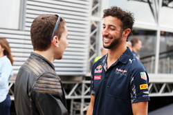 Jorge Lorenzo, pilote Yamaha en MotoGP avec Daniel Ricciardo, Red Bull Racing