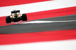 Kevin Magnussen, Renault Sport F1 Team RS16