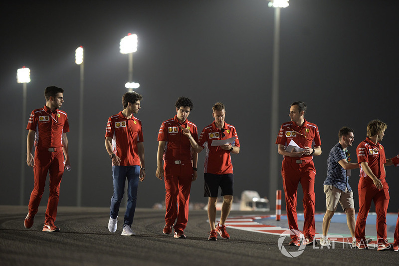 Себастьян Феттель, Ferrari, йде треком