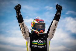 Craig Lowndes, Triple Eight Race Engineering Holden