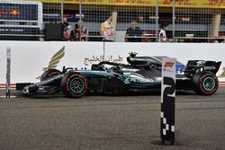 Valtteri Bottas, Mercedes-AMG F1 W09 EQ Power+ en parc ferme