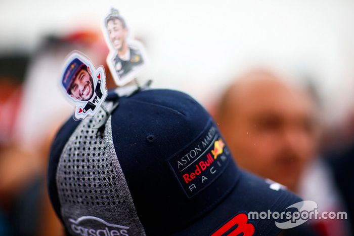 La gorra de un fan de Ricciardo