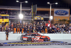 NASCAR Cup-Champion 2017: Martin Truex Jr., Furniture Row Racing Toyota