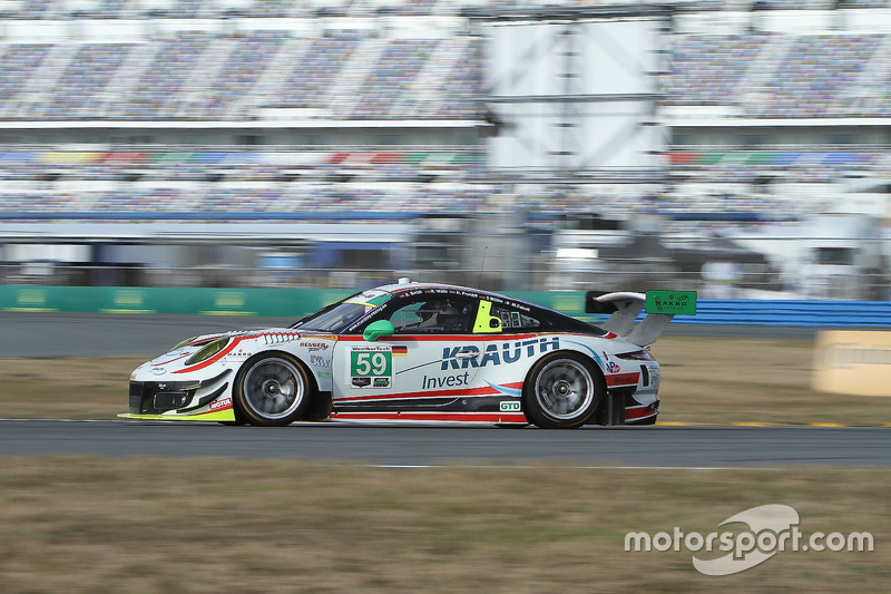 #59 Manthey Racing Porsche 911 GT3 R, GTD: Steve Smith, Harald Proczyk, Sven Muller, Matteo Cairoli, Randy Walls