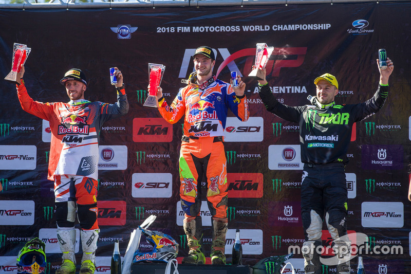 Il vincitore Jeffrey Herlings, Red Bull KTM Factory Racing, il secondo classificao Tony Cairoli, Red Bull KTM Factory Racing, il terzo classificato Clement Desalle, Kawasaki MXGP Racing Team