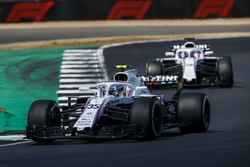Sergey Sirotkin, Williams FW41, leads Lance Stroll, Williams FW41