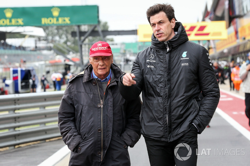 Niki Lauda, Mercedes AMG F1 Presidente no ejecutivo y Toto Wolff, Mercedes AMG F1 Director de Motors