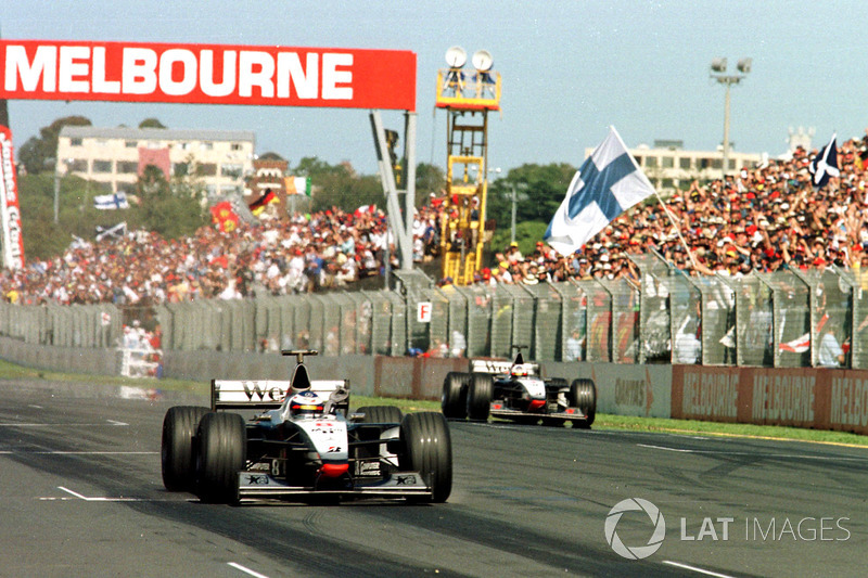 En 34 ocasiones en la historia de la F1, el ganador de la primera carrera de la temporada ganó en el título de ese mismo año.