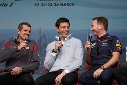 Guenther Steiner, Haas F1 Team, Toto Wolff, Mercedes AMG, y Christian Horner, Red Bull Racing