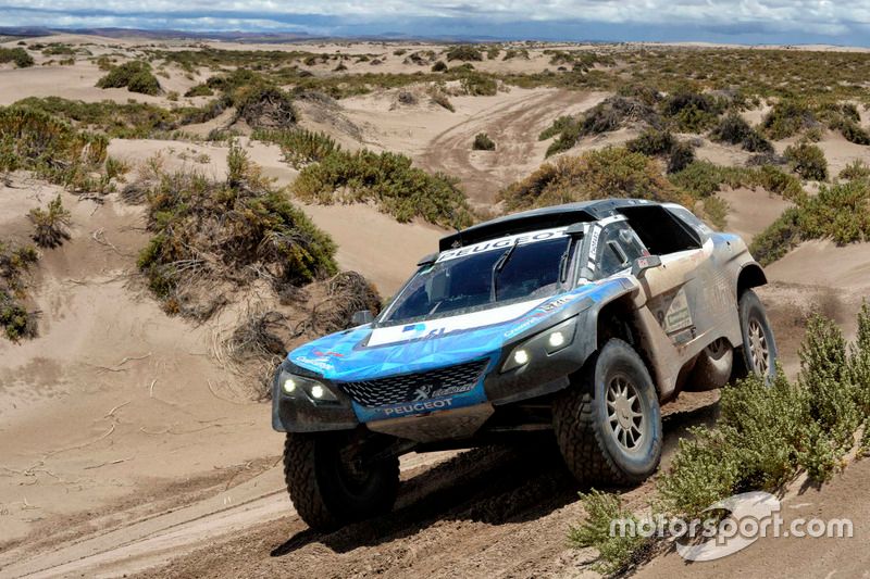 #318 Peugeot 3008 DKR: Romain Dumas, Alain Guehennec