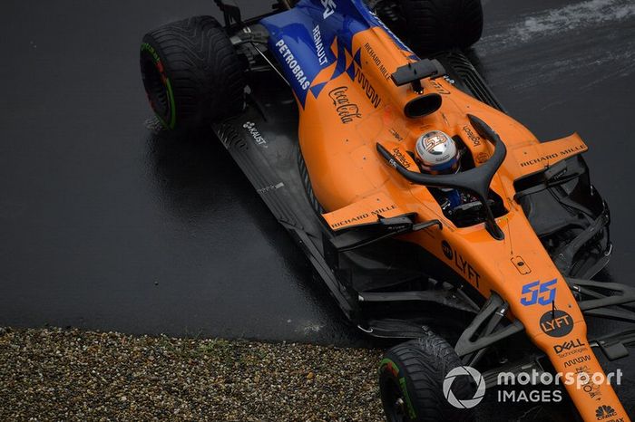Carlos Sainz Jr., McLaren MCL34, hace giros