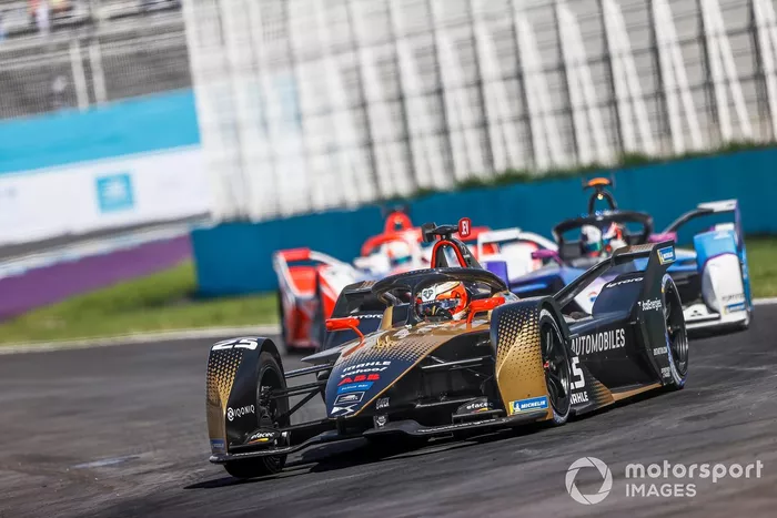 Jean-Eric Vergne, DS Techeetah, DS E-Tense FE21, Jake Dennis, BMW I Andretti Motorsport, BMW iFE.21
