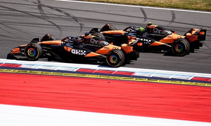 Lando Norris, McLaren, Oscar Piastri