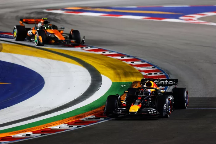 Lando Norris, McLaren, Max Verstappen, Red Bull Racing
