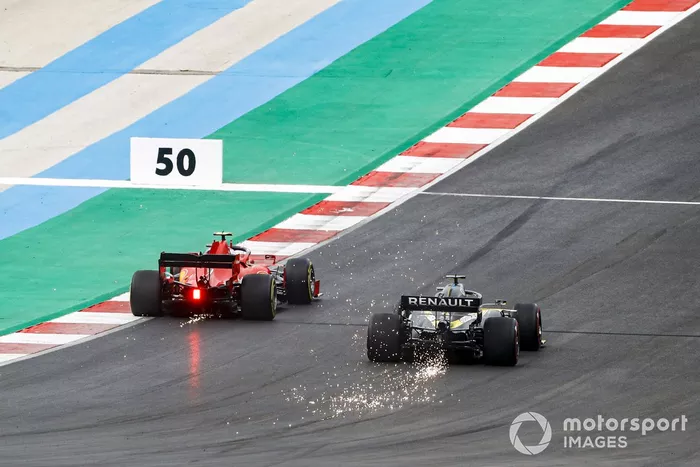 Charles Leclerc, Ferrari SF1000, Daniel Ricciardo, Renault F1 Team R.S.20