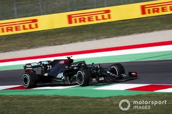 A második szabadedzésen is Bottas volt a leggyorsabb, Leclerc és Raikkönen a Top 10-ben, Norris megtörte a McLarent!